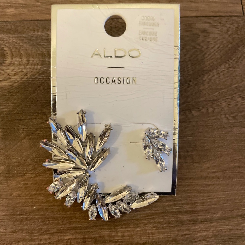 💎Never Worn ALDO earring climber and stud 💎
